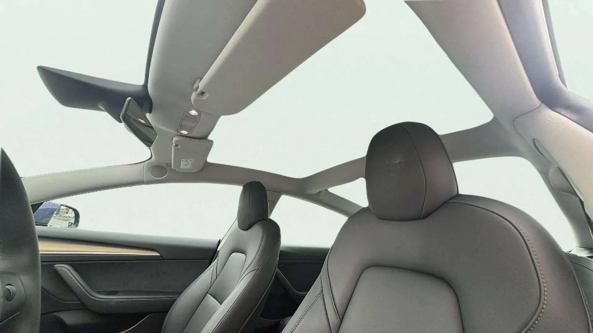 Tesla Model 3 RWD - foto 10