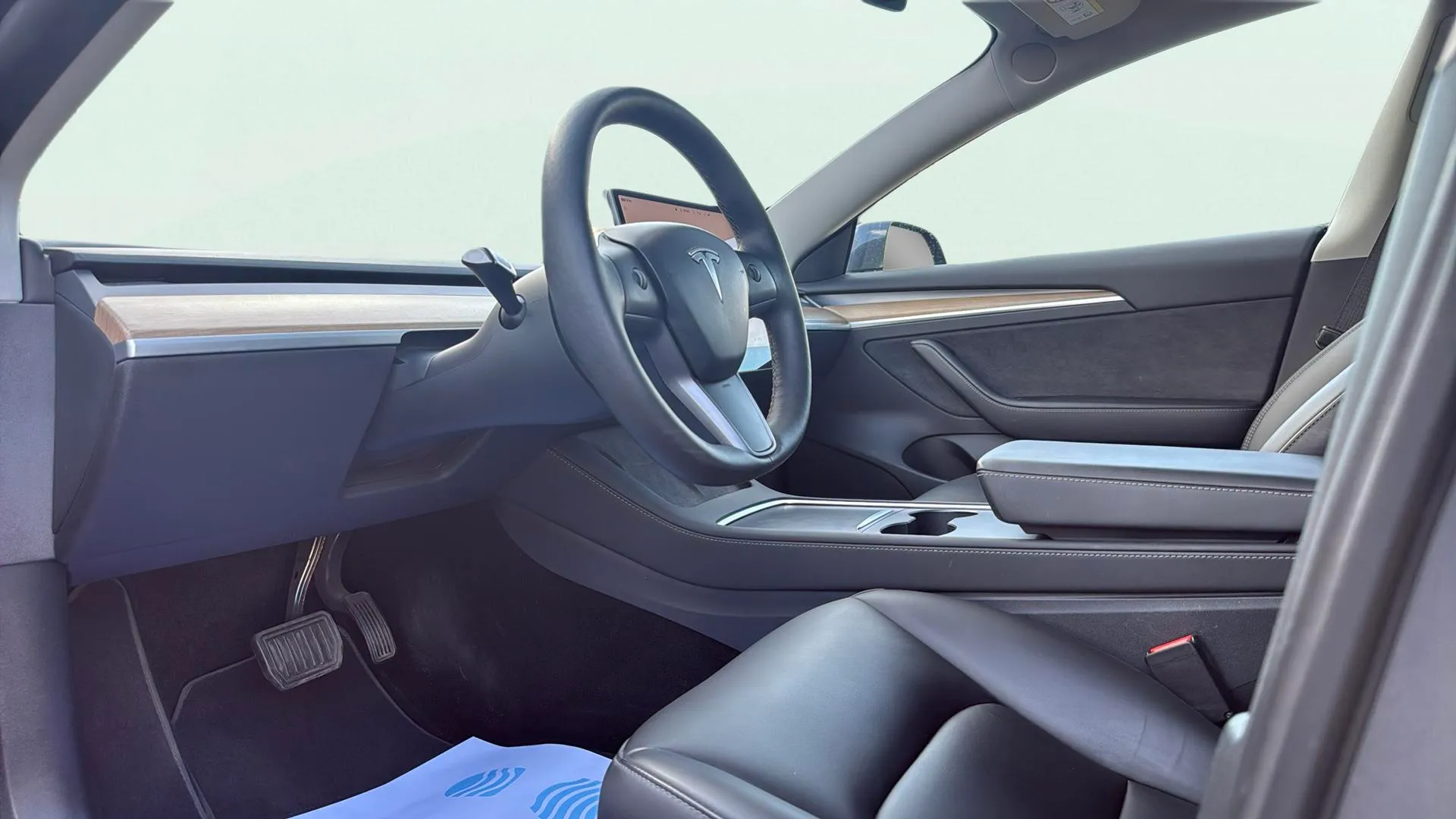 Tesla Model 3 RWD - foto 10