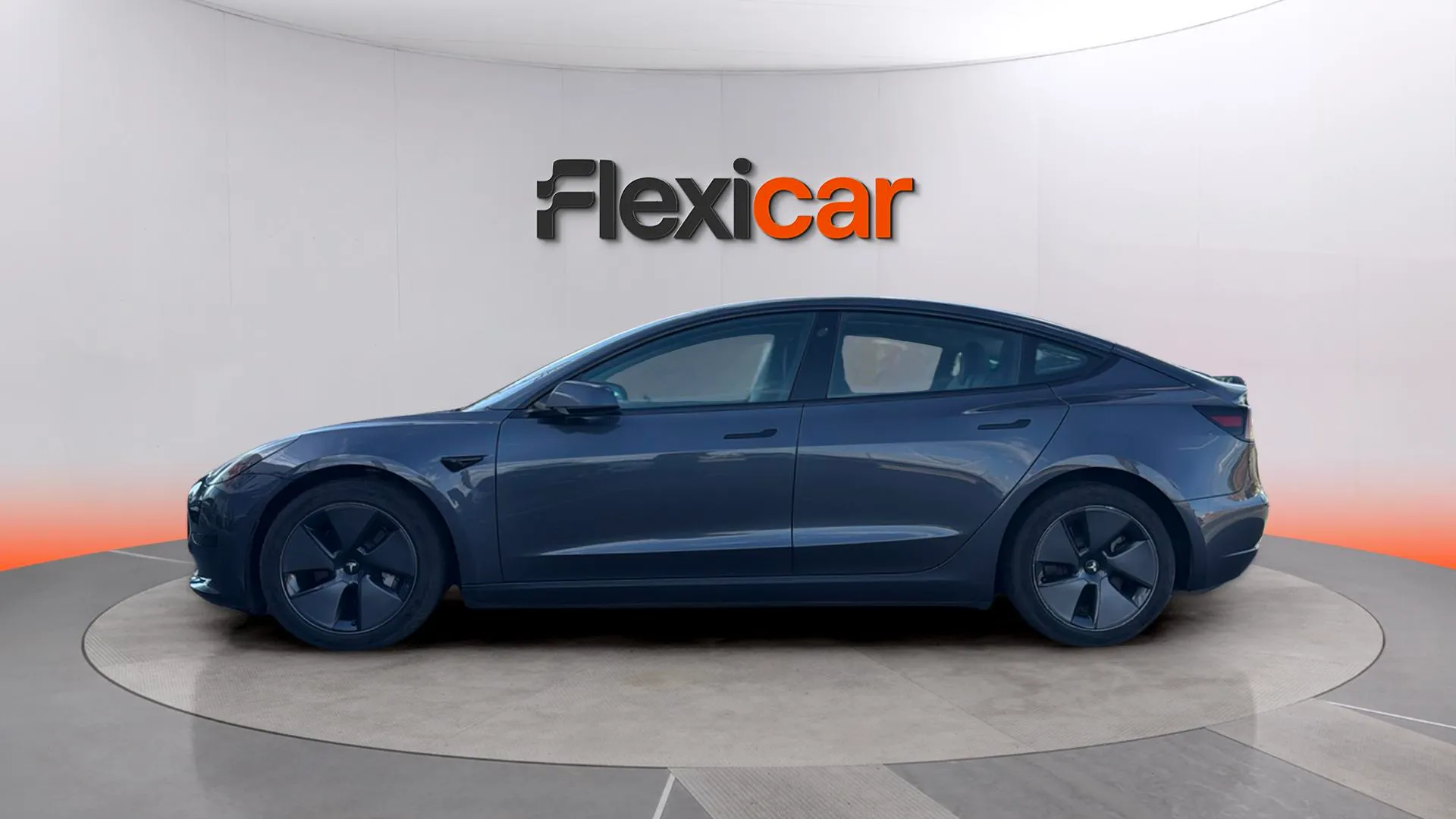 Tesla Model 3 RWD - foto 4