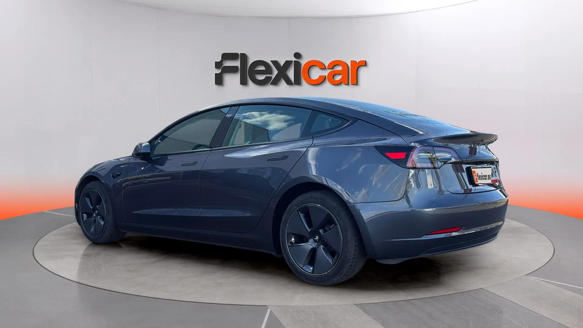Tesla Model 3 RWD - foto 5