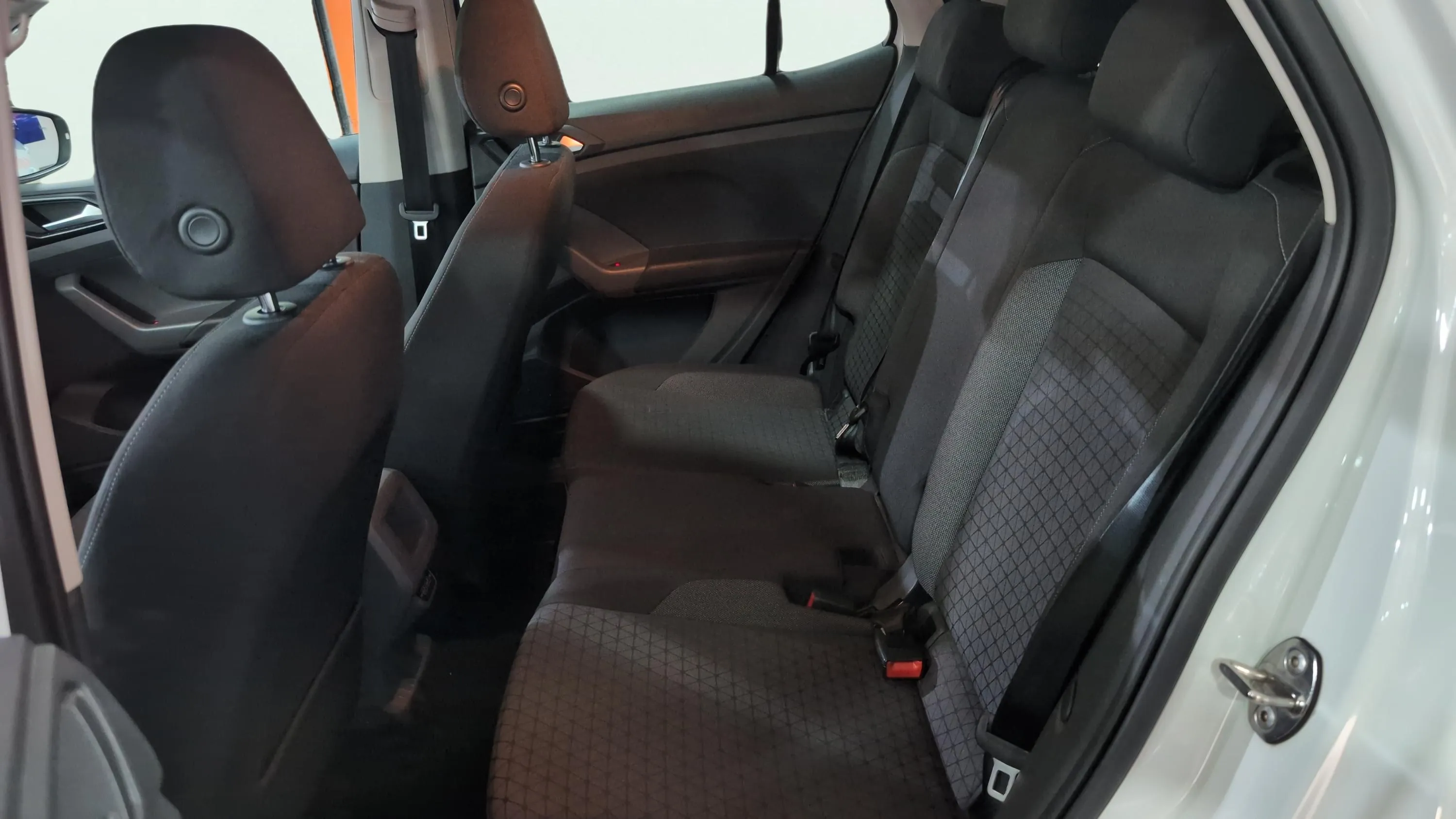 Volkswagen T-Cross Advance 1.0 TSI - foto 14