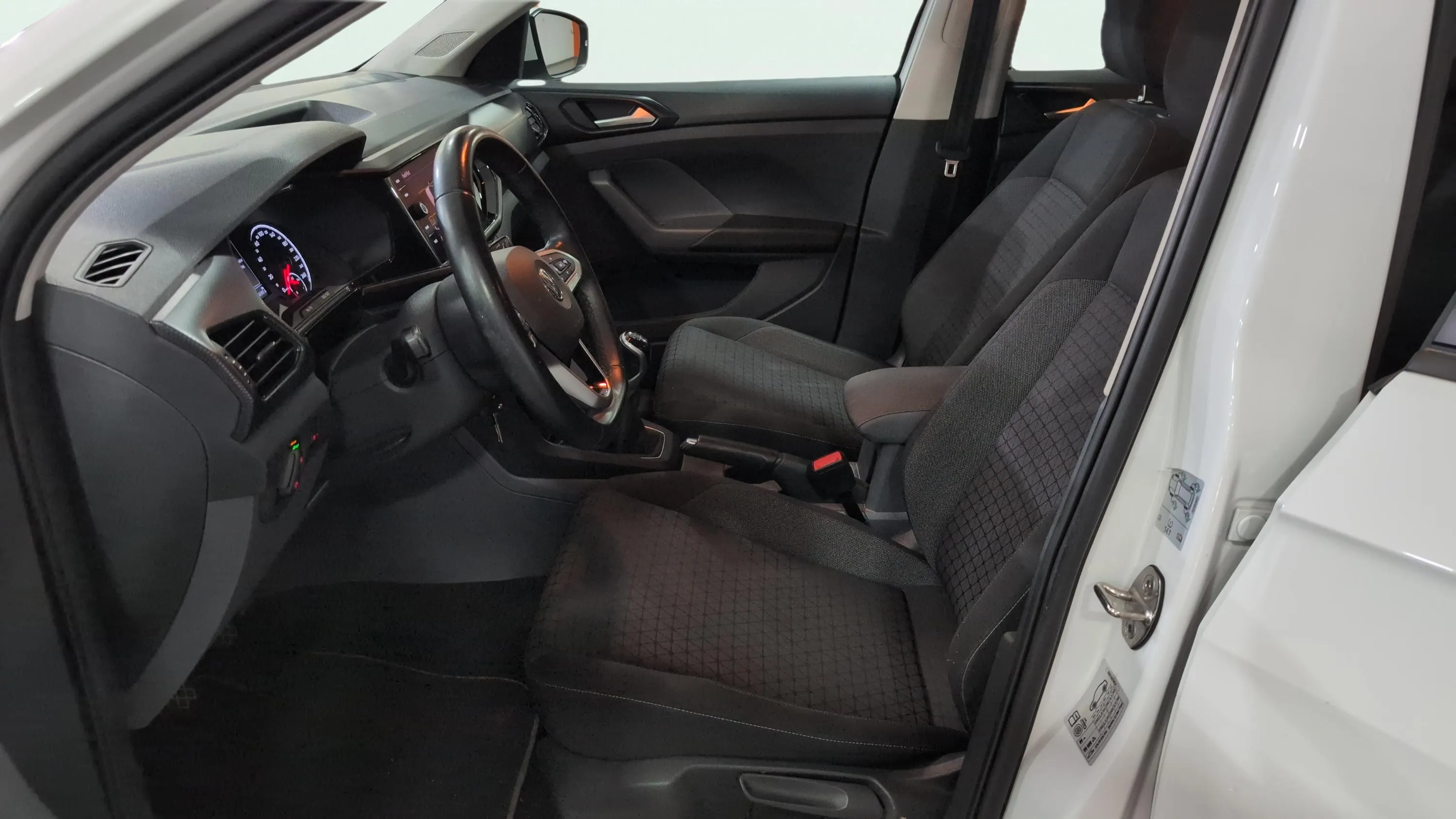 Volkswagen T-Cross Advance 1.0 TSI - foto 13