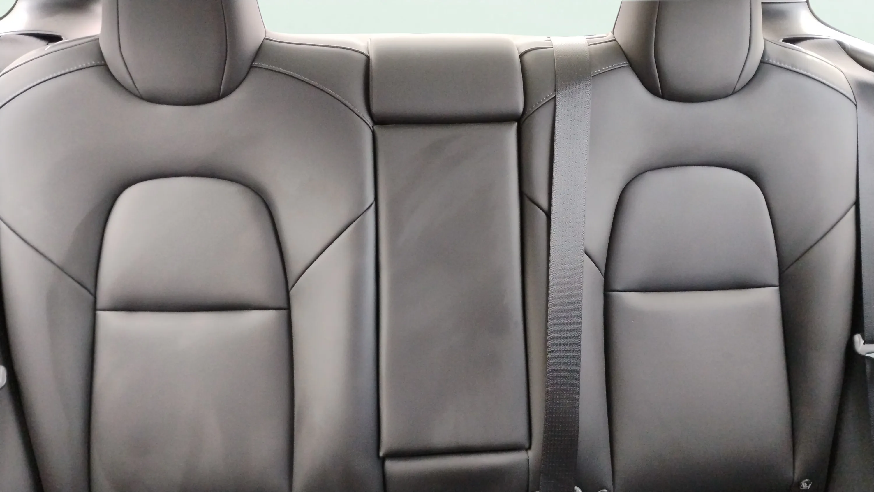 Tesla Model 3 RWD - foto 17