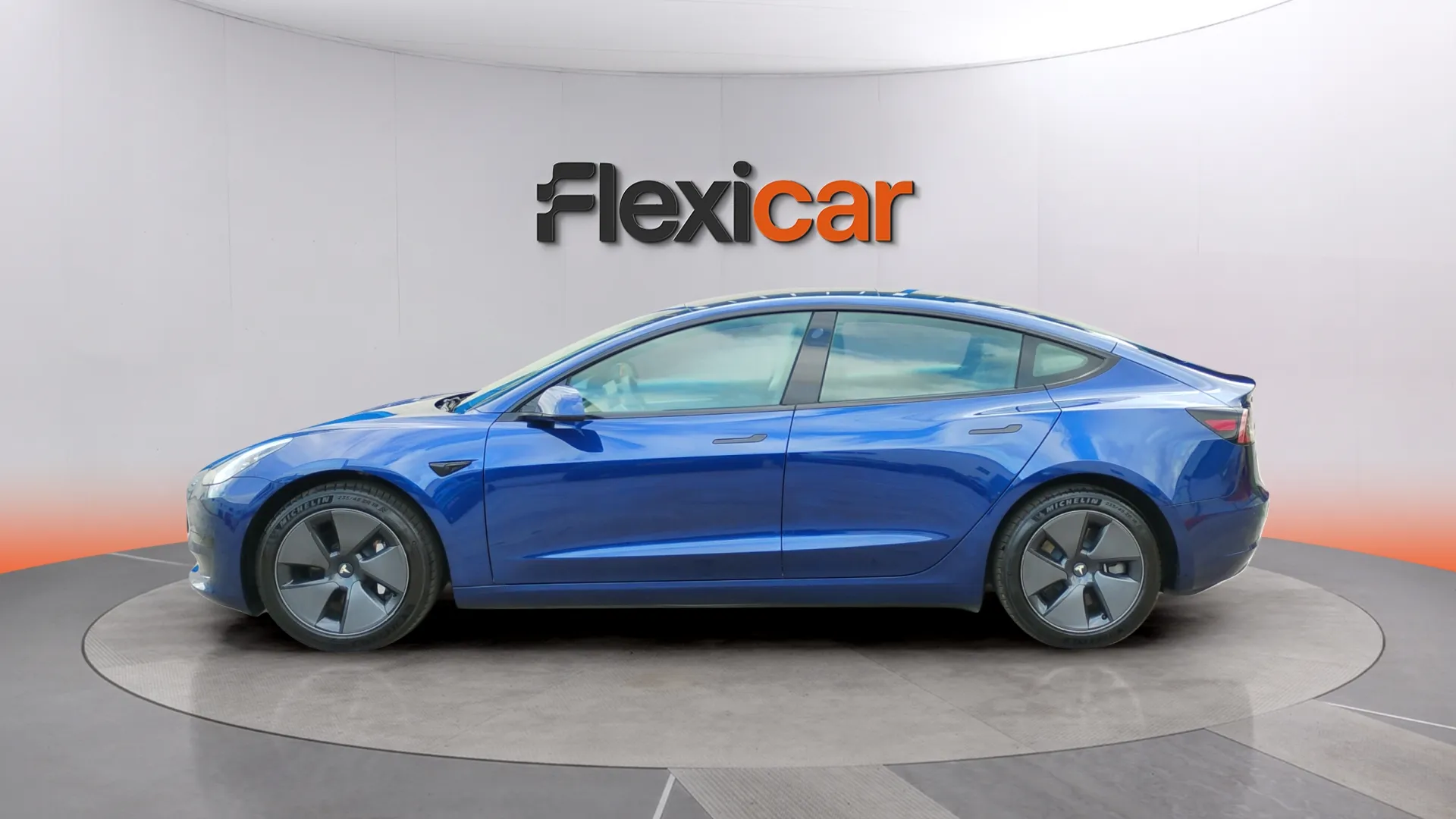 Tesla Model 3 RWD - foto 6