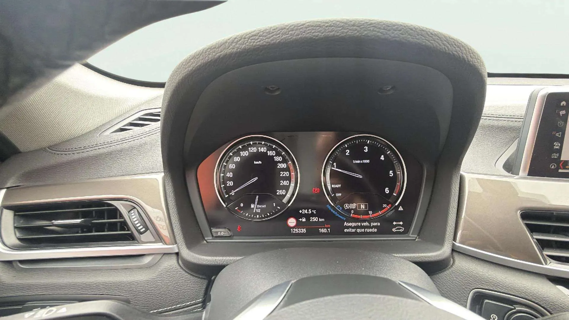 BMW X1 sDrive18d - foto 12