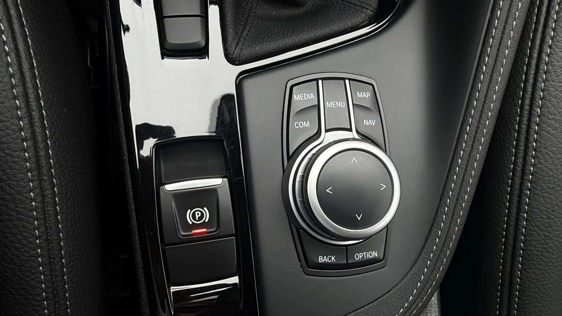 BMW X1 sDrive18d - foto 20