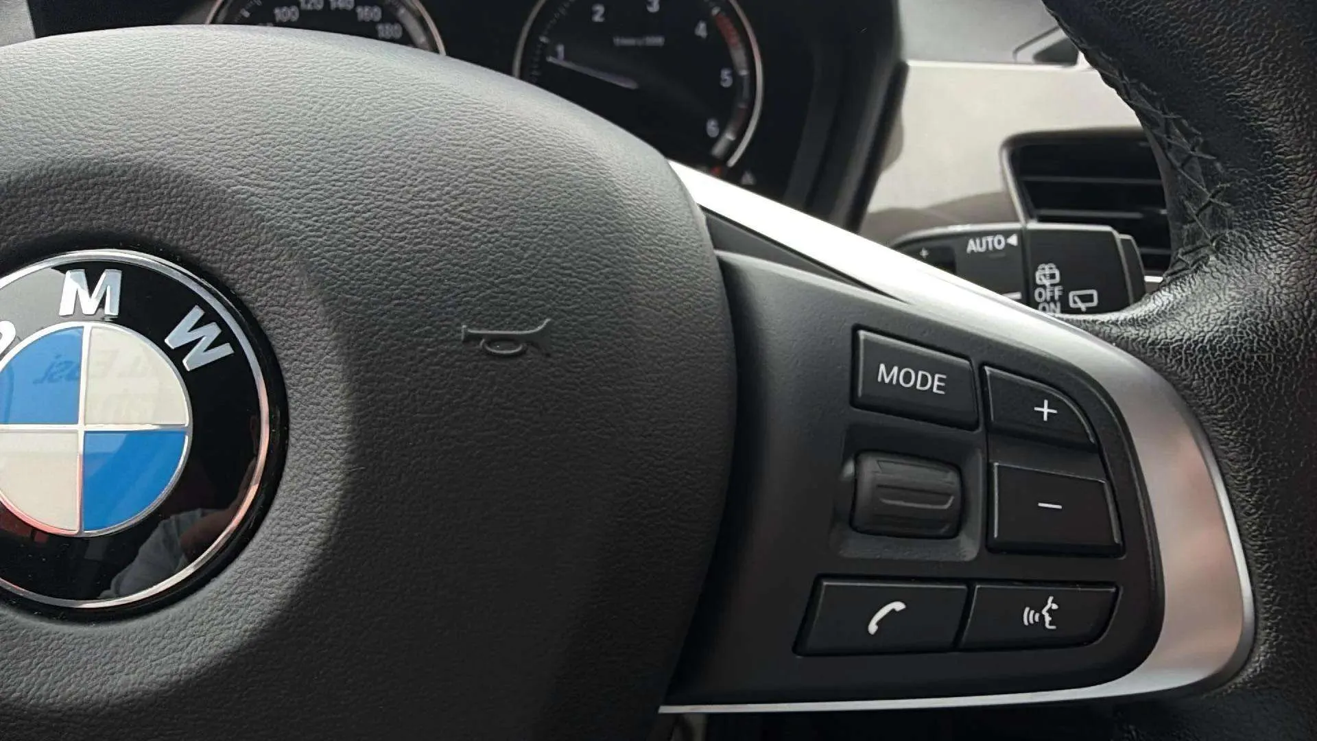 BMW X1 sDrive18d - foto 17