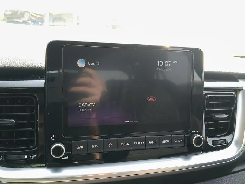 Kia Stonic 1.0 T-GDi iMT Drive - foto 11