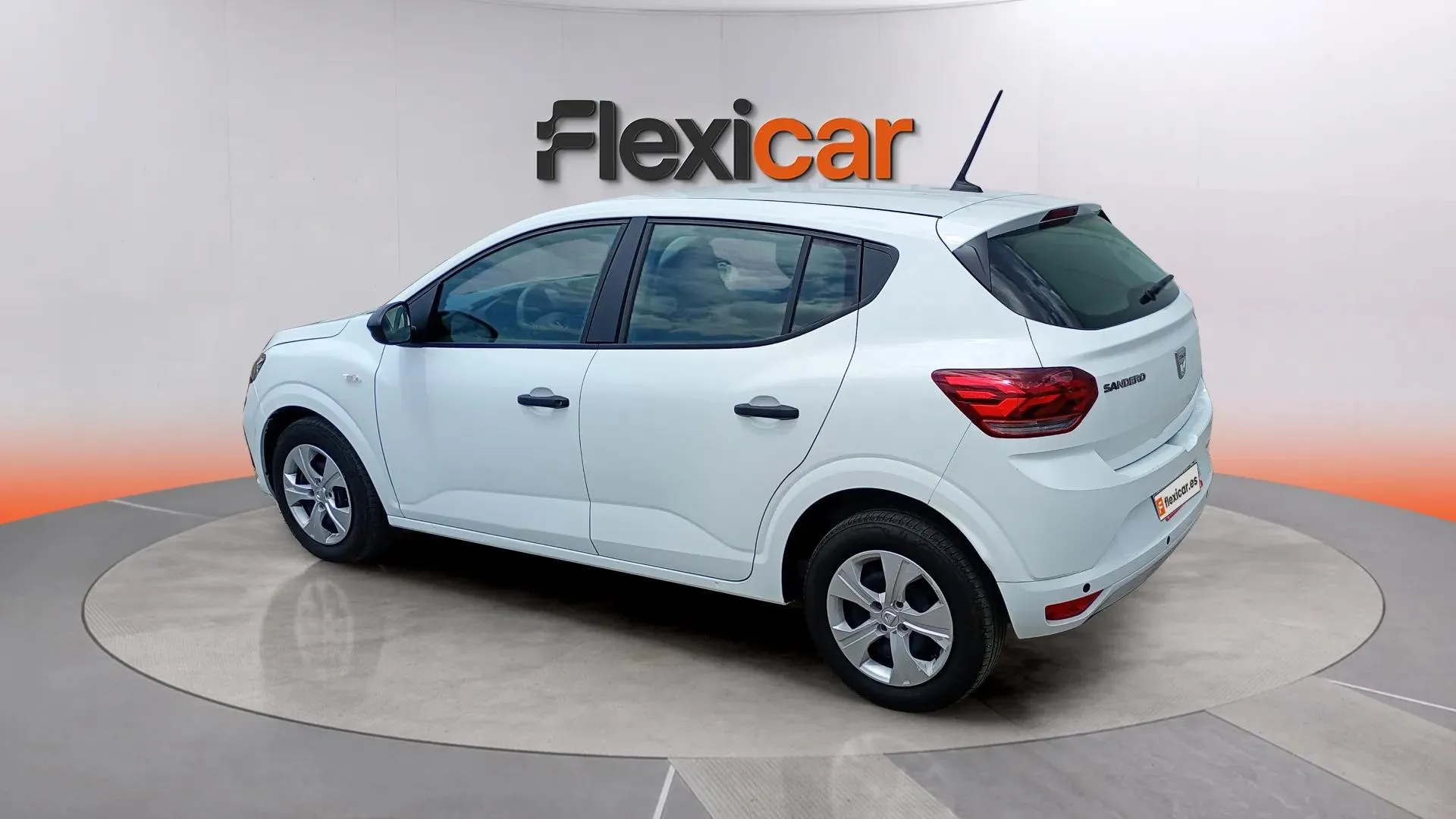 Dacia Sandero Essential TCe - foto 4