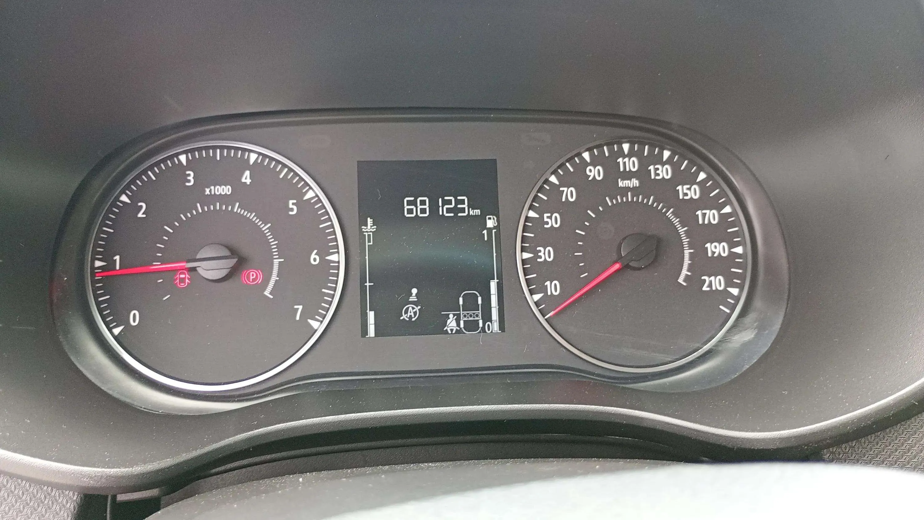 Dacia Sandero Essential TCe - foto 12