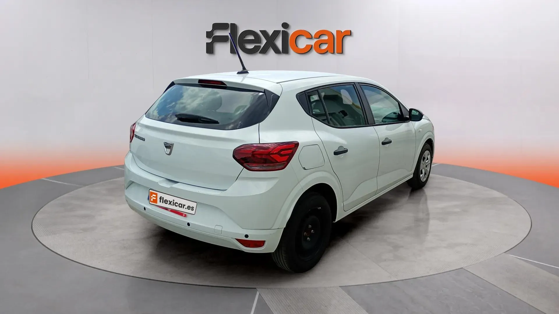 Dacia Sandero Essential TCe - foto 6