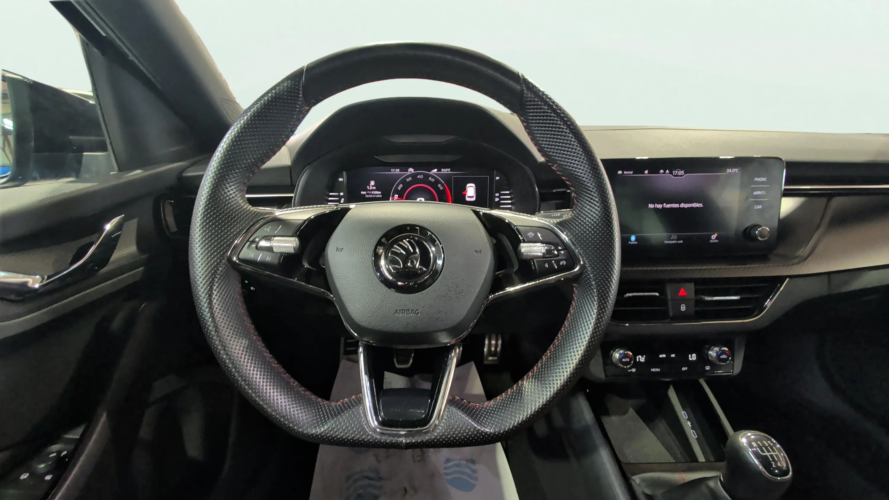Škoda Kamiq 1.5 TSI Montecarlo - foto 13
