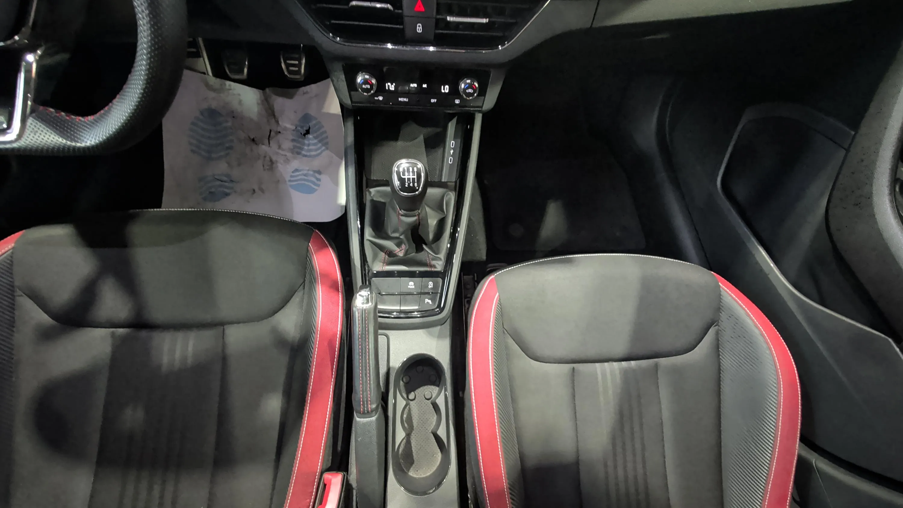 Škoda Kamiq 1.5 TSI Montecarlo - foto 18