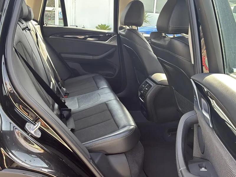 BMW X3 18d sDrive - foto 19