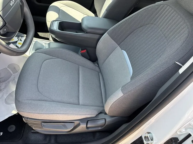 Kia EV3 Standard Range - foto 31