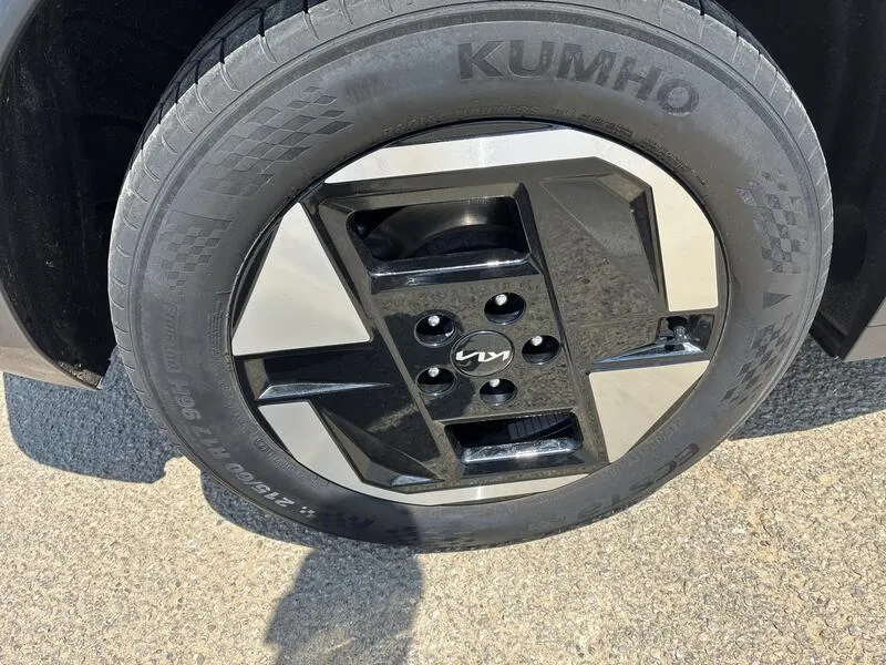 Kia EV3 Standard Range - foto 36