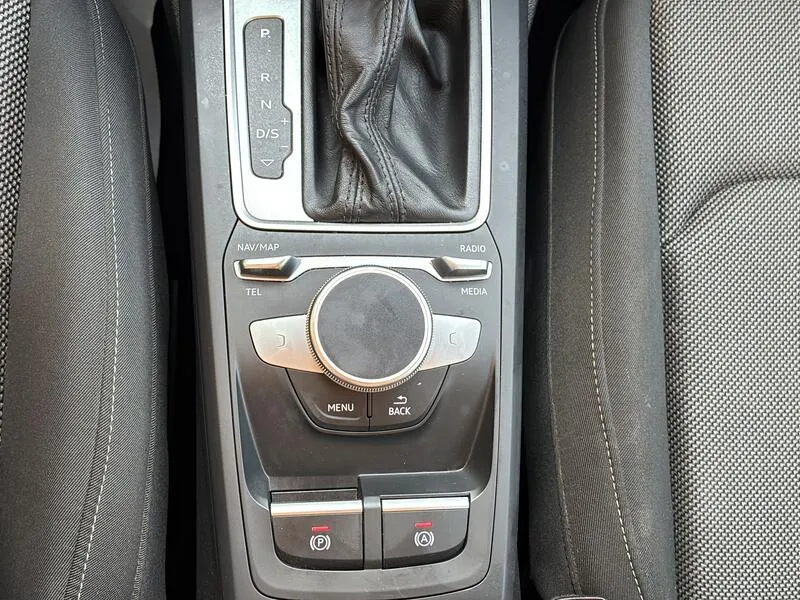 Audi Q2 S line 30 TDI S tronic - foto 18
