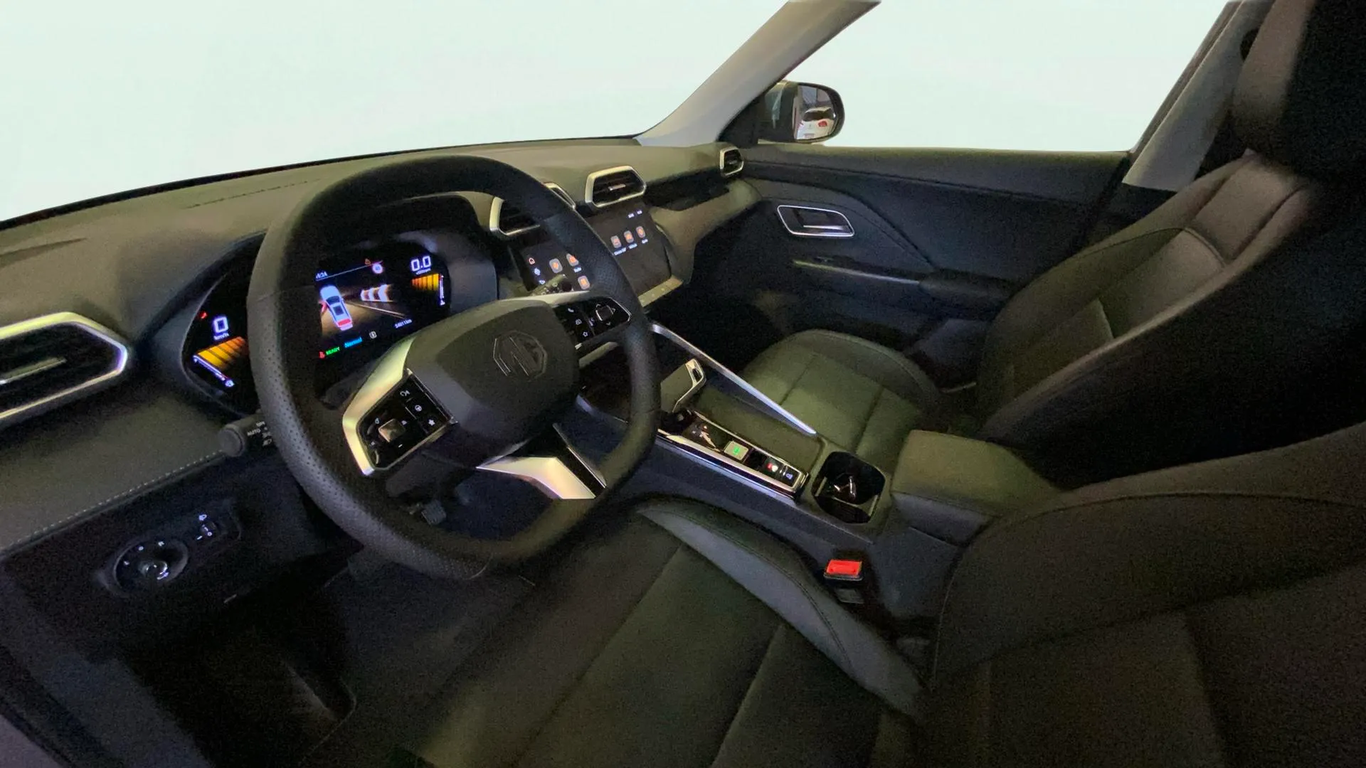 MG ZS Hybrid+ Comfort - foto 11