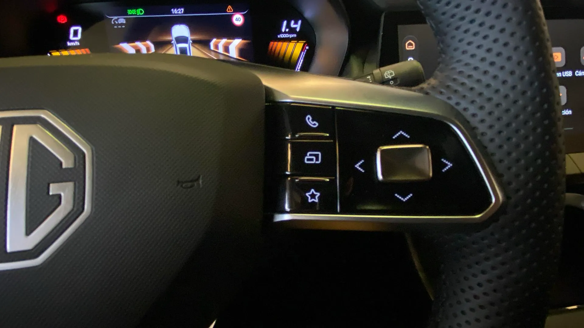MG ZS Hybrid+ Comfort - foto 20