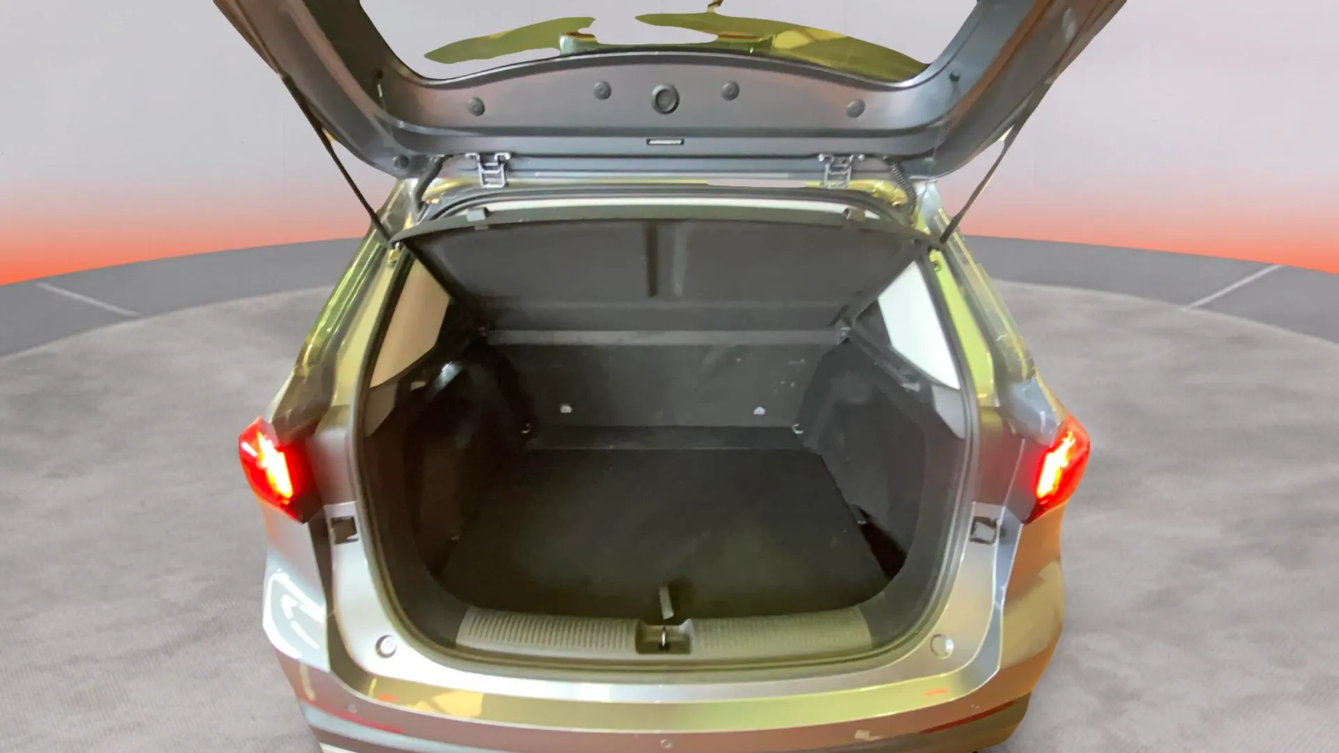 MG ZS Hybrid+ Comfort - foto 9