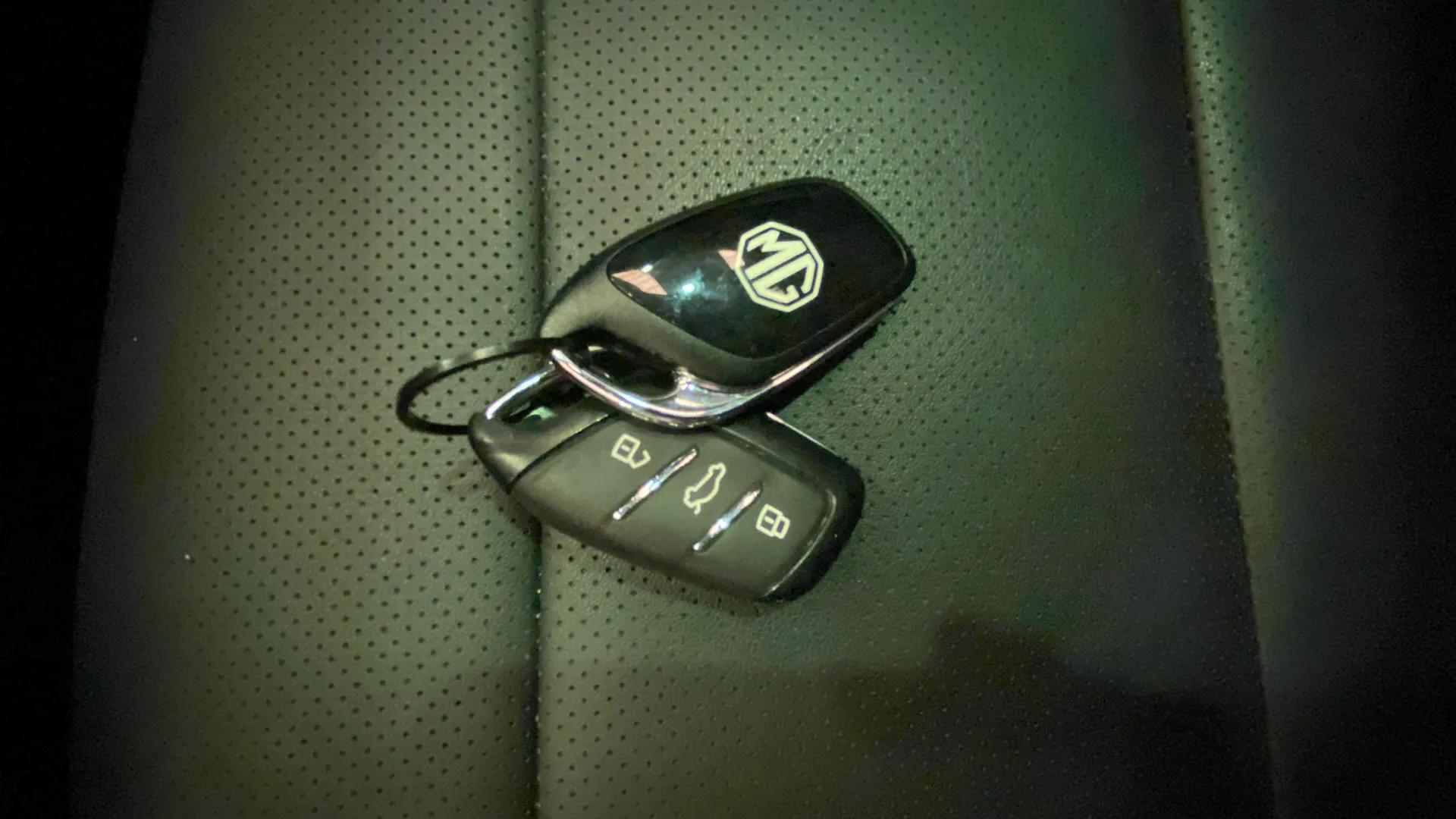 MG ZS Hybrid+ Comfort - foto 39