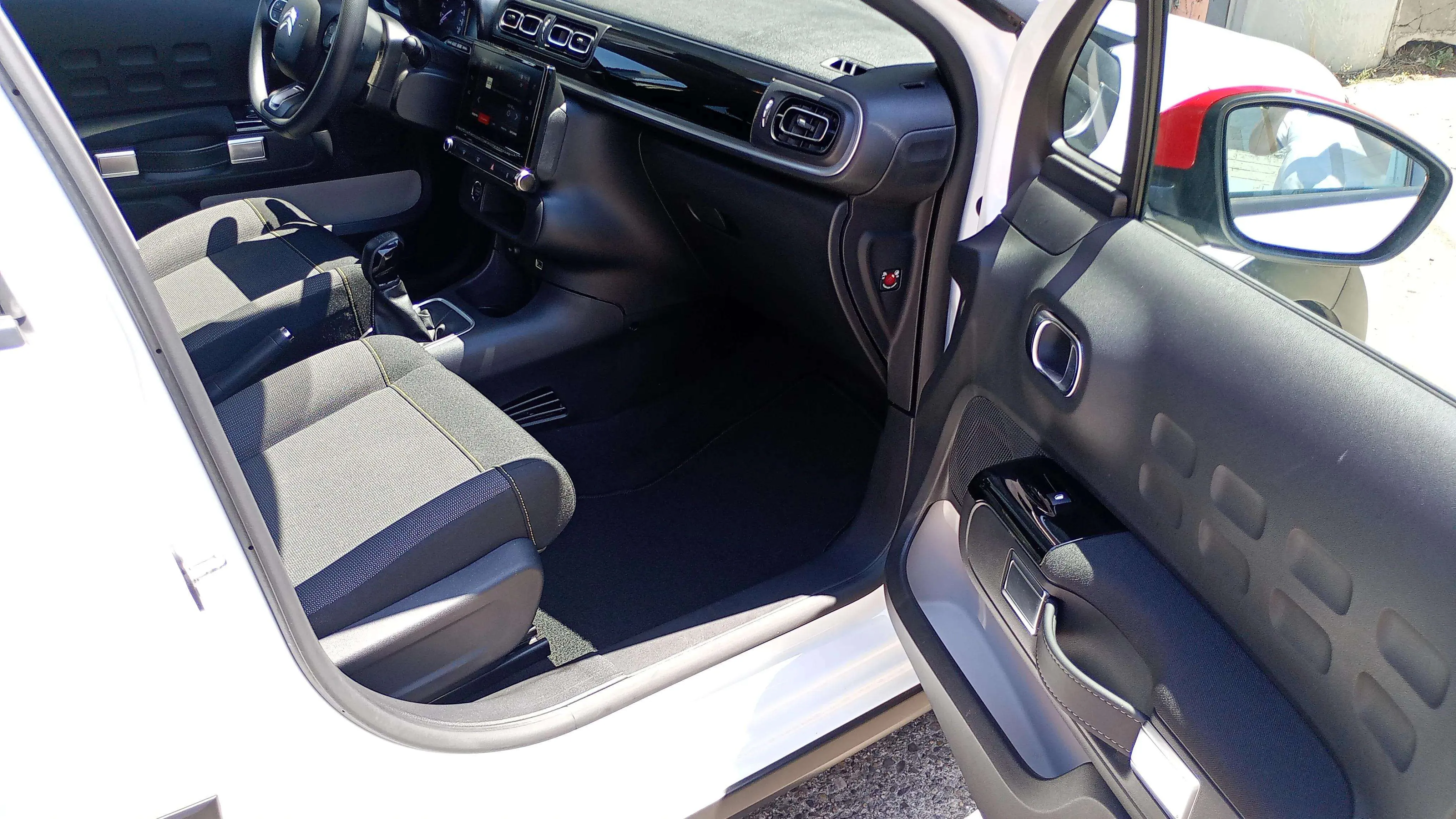 Citroën C3 PureTech Shine - foto 10
