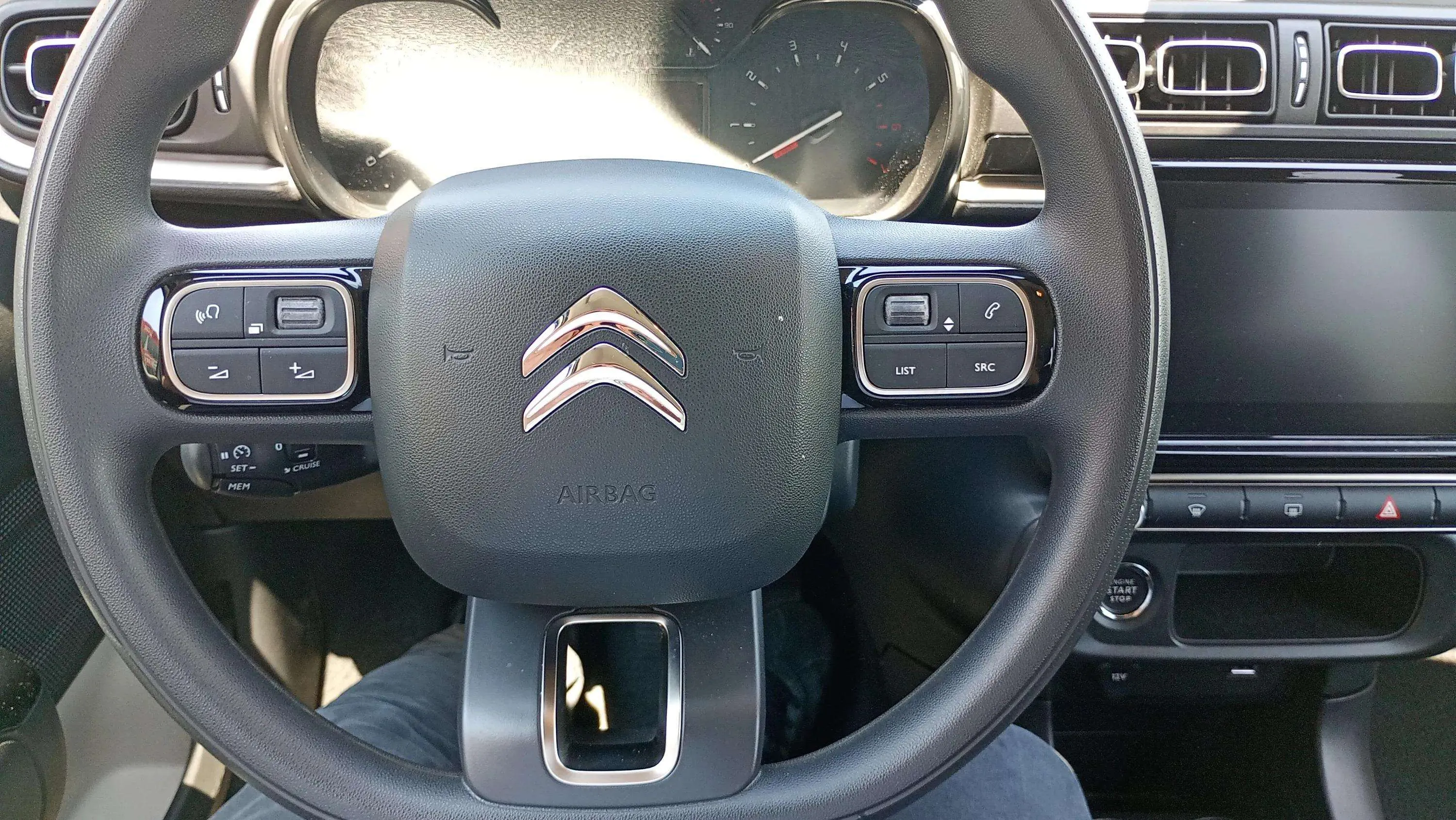 Citroën C3 PureTech Shine - foto 8