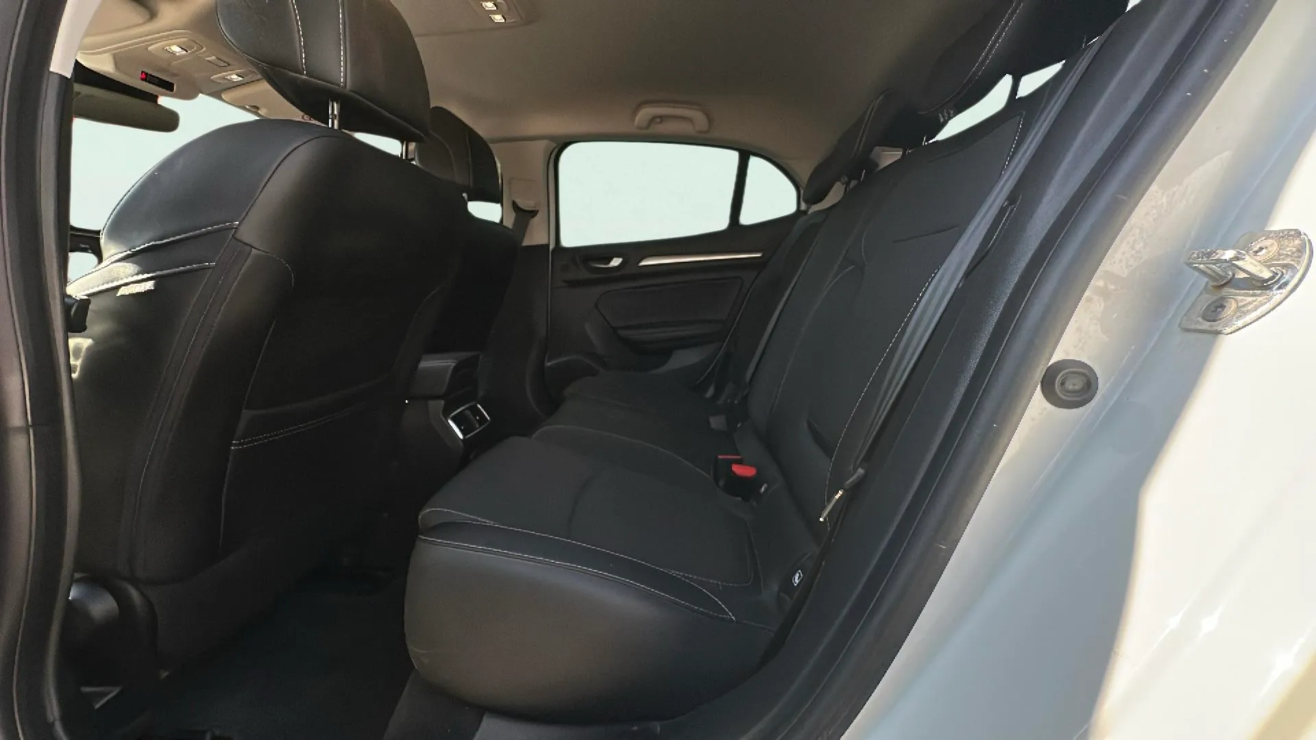 Renault Mégane Intens TCe GPF - foto 16