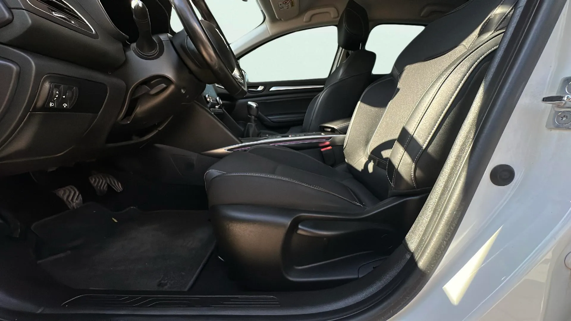 Renault Mégane Intens TCe GPF - foto 14