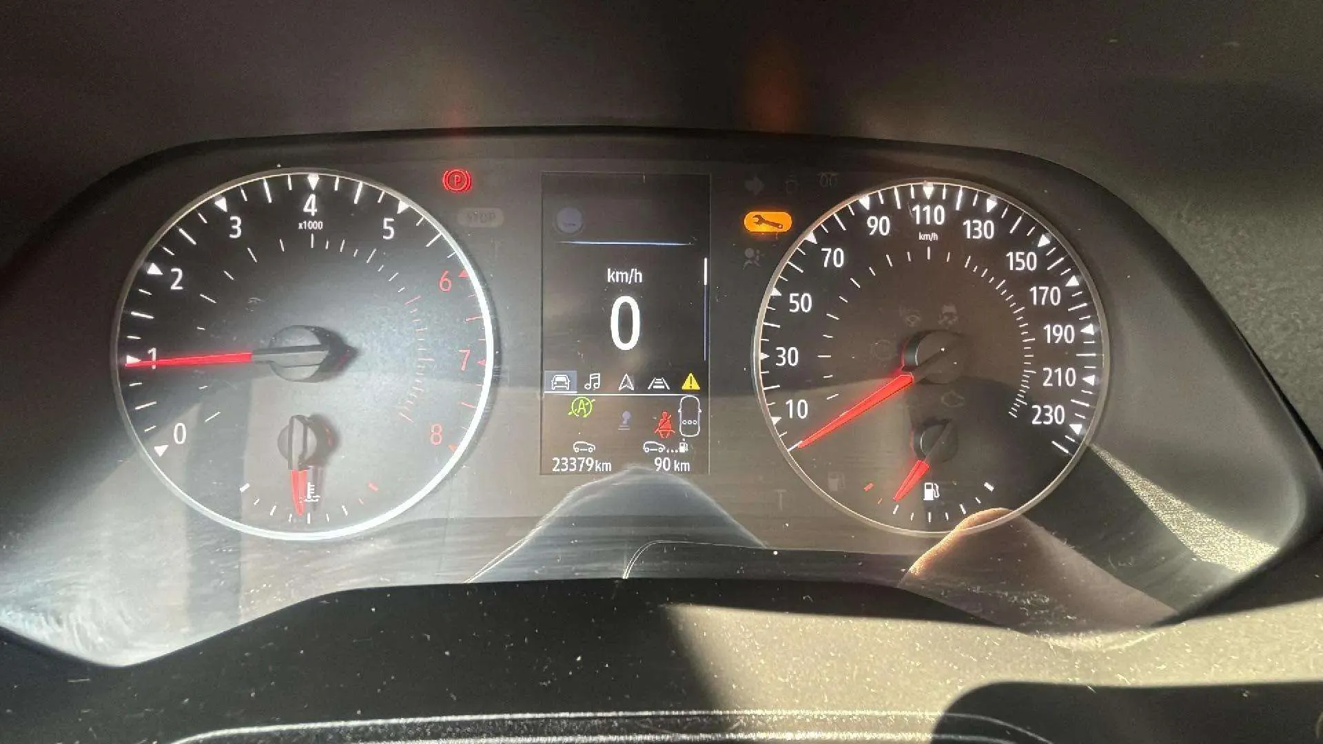 Renault Clio Authentic SCe - foto 12