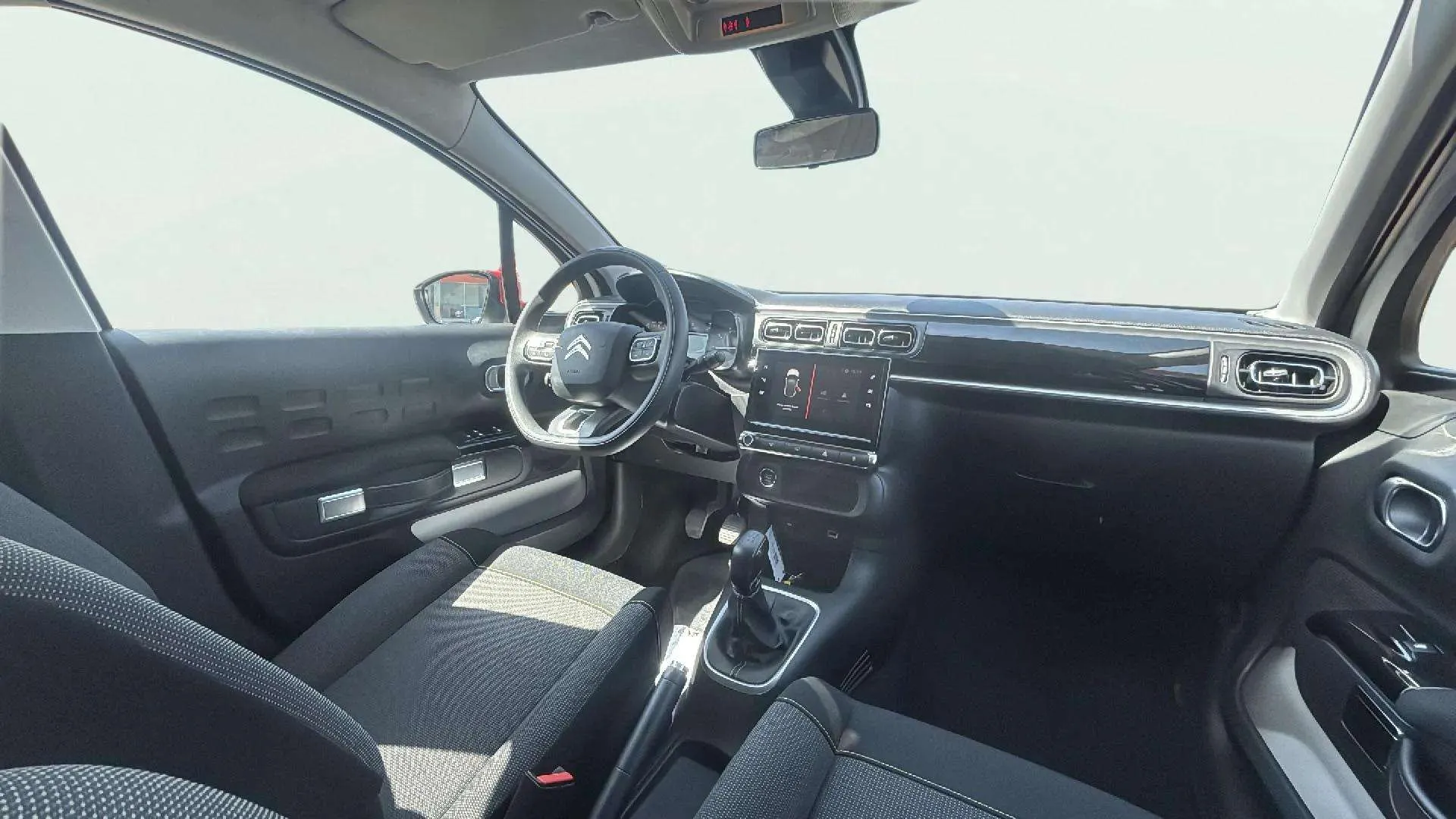 Citroën C3 PureTech Shine - foto 7