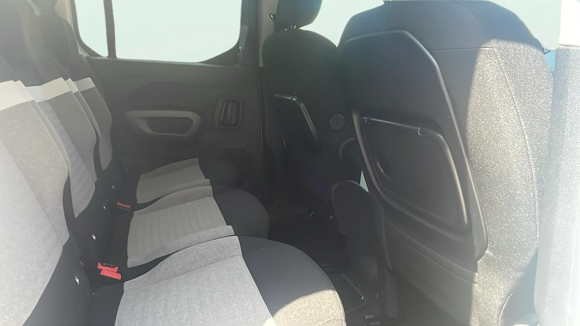 Citroën Berlingo Talla M BlueHDi 100 Plus - foto 15