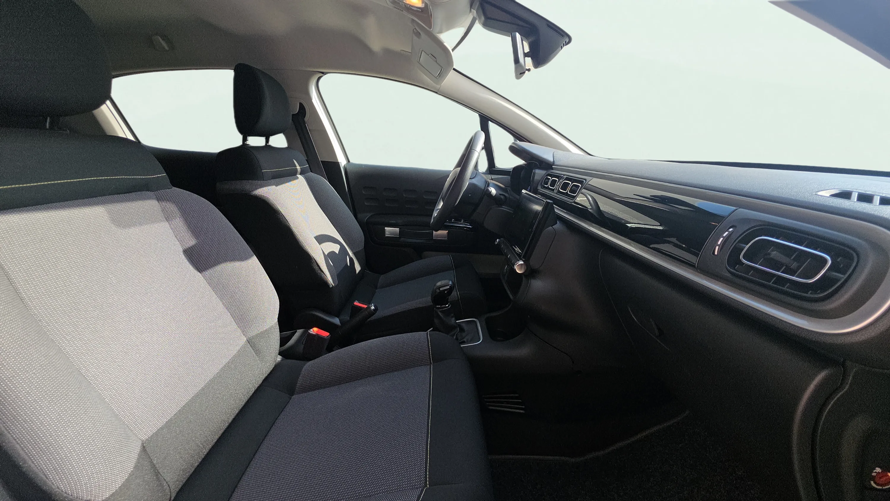 Citroën C3 PureTech Shine - foto 17