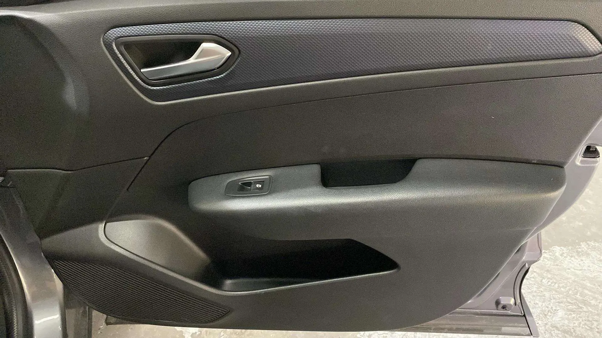 Renault Arkana Equilibre TCe EDC mild hyb - foto 19