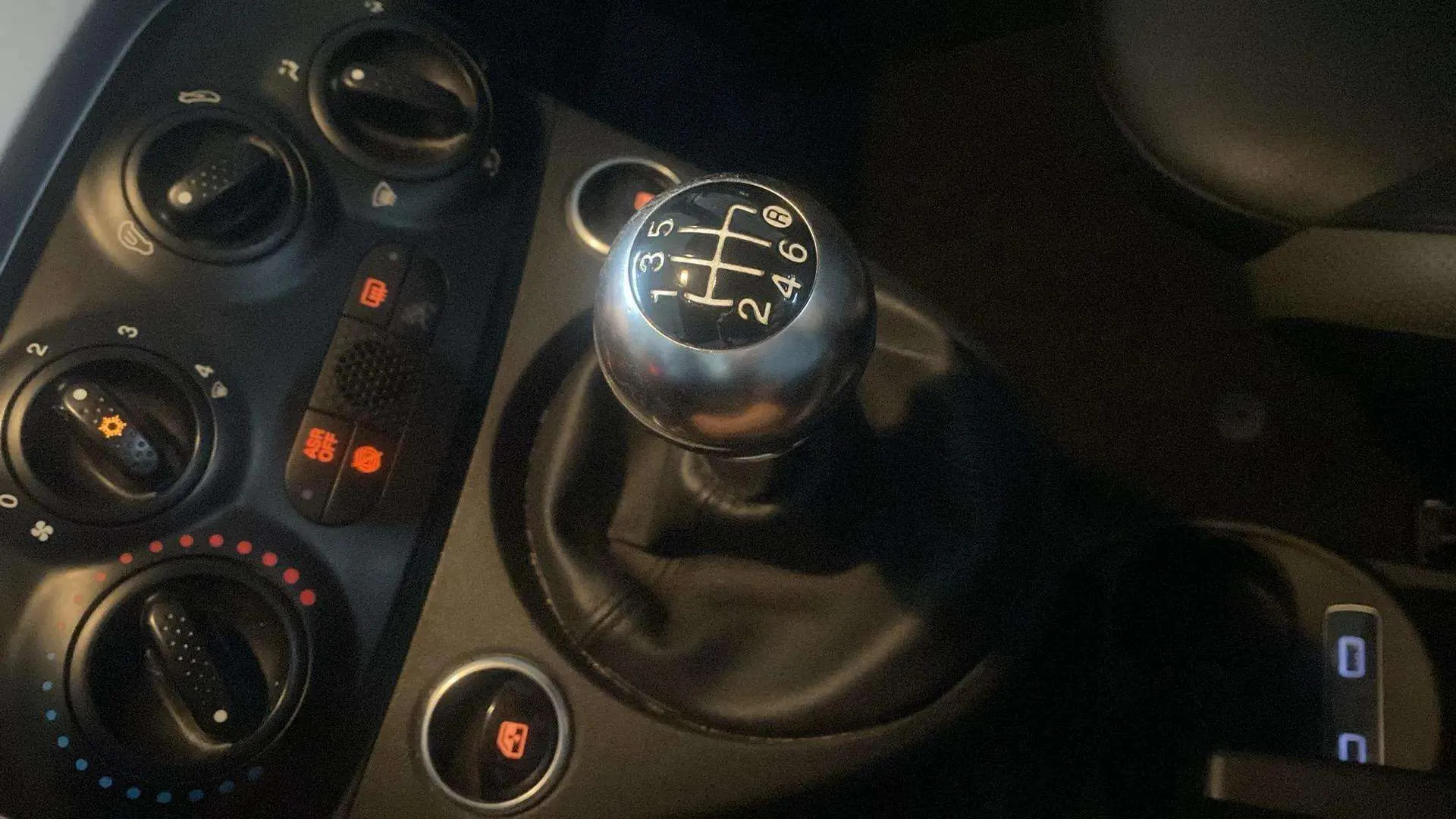 Fiat 500 Connect 1.0 Hybrid - foto 16