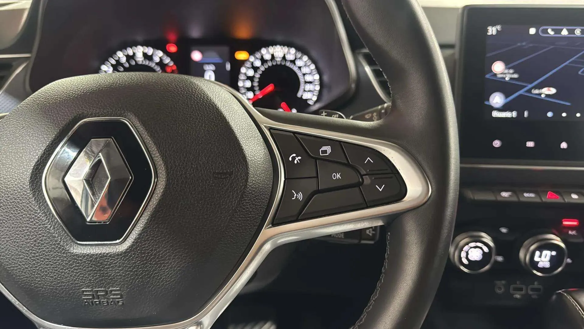 Renault Arkana Evolution TCe EDC mild hybr - foto 17