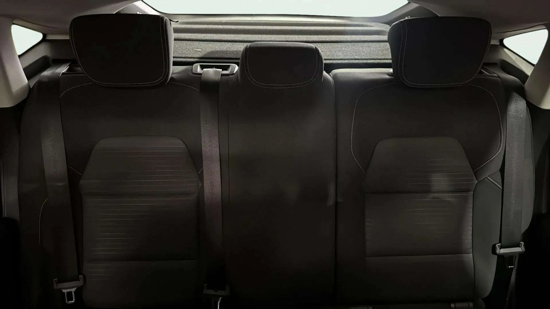 Renault Arkana Evolution TCe EDC mild hybr - foto 23