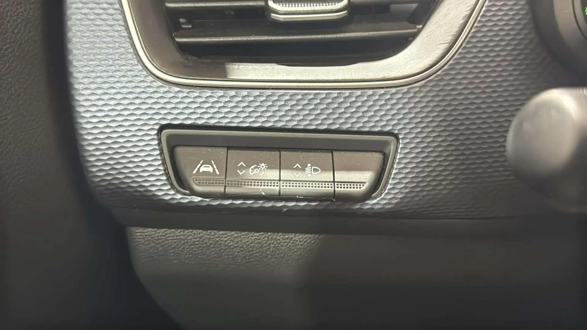 Renault Arkana Evolution TCe EDC mild hybr - foto 20