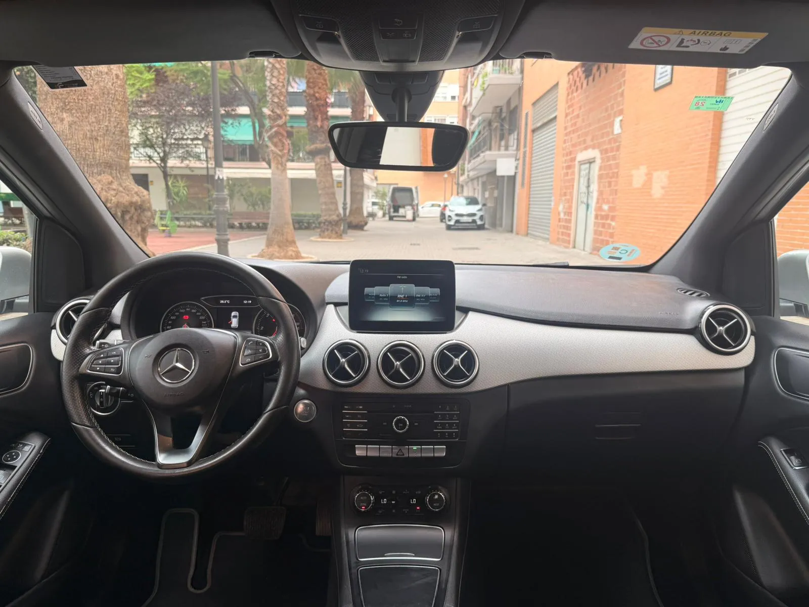 Mercedes-Benz Clase B B 200 d - foto 7