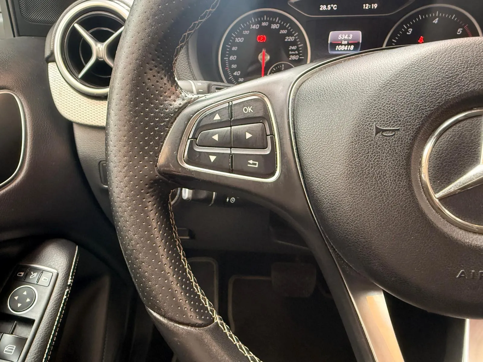 Mercedes-Benz Clase B B 200 d - foto 11