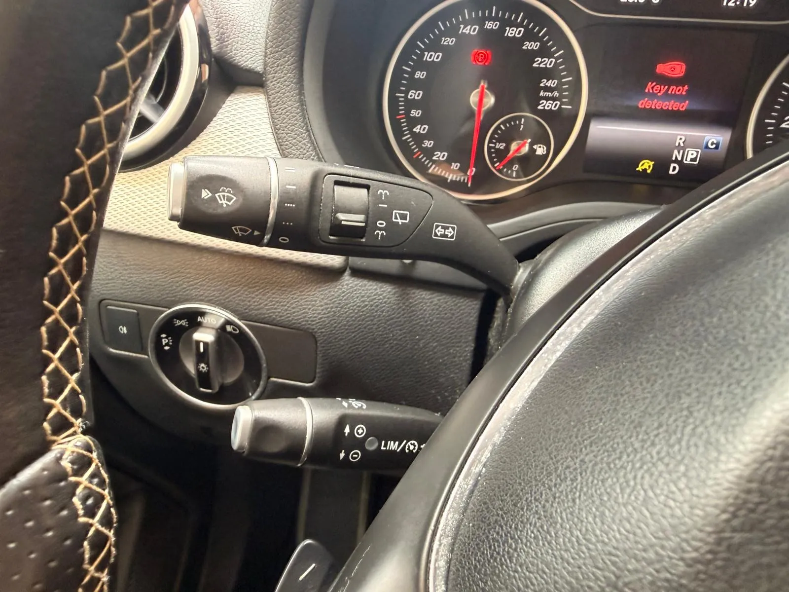 Mercedes-Benz Clase B B 200 d - foto 14