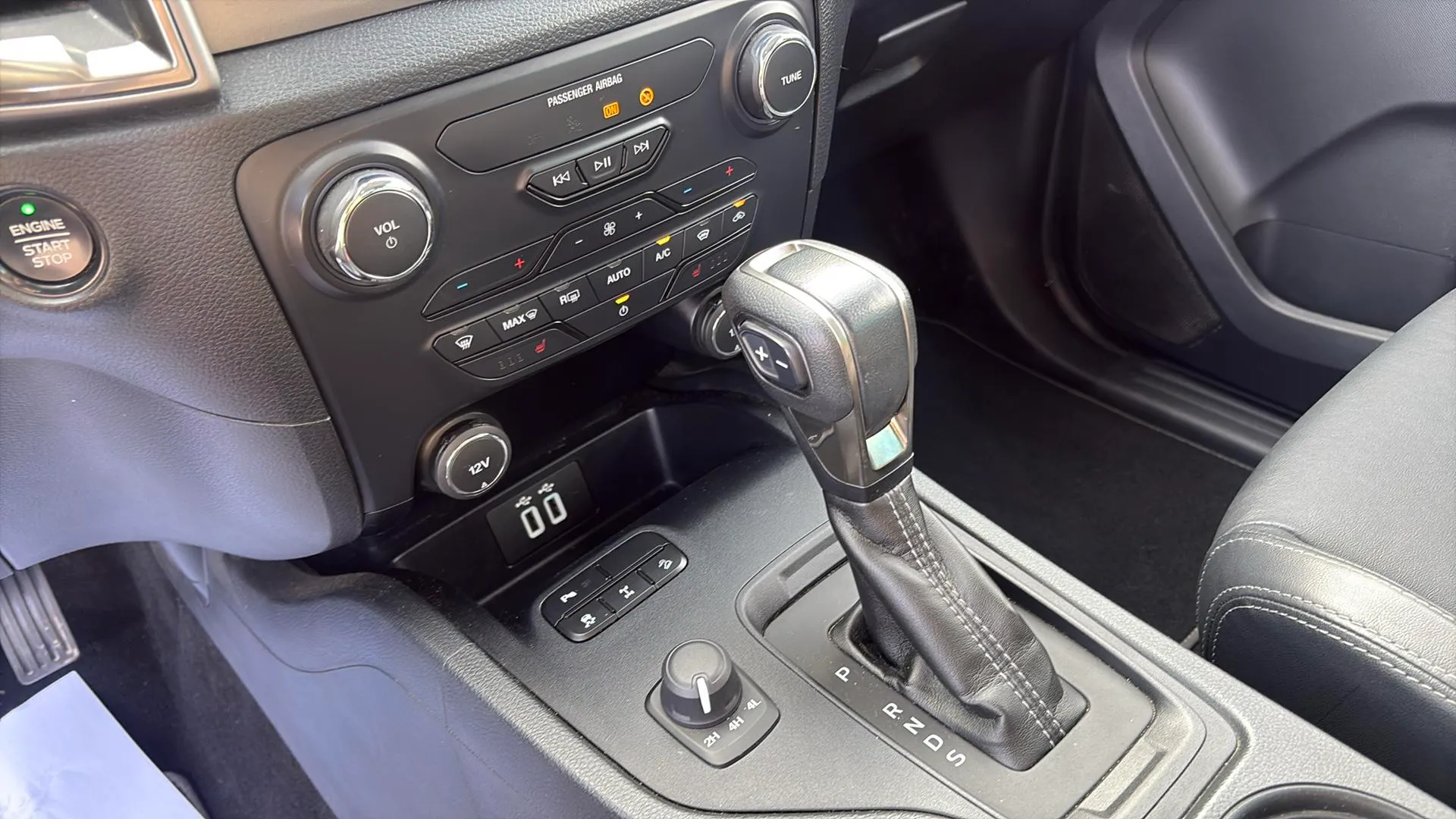 Ford Ranger 2.0 Ecobl 4x4 Doble Cabina Limited - foto 17