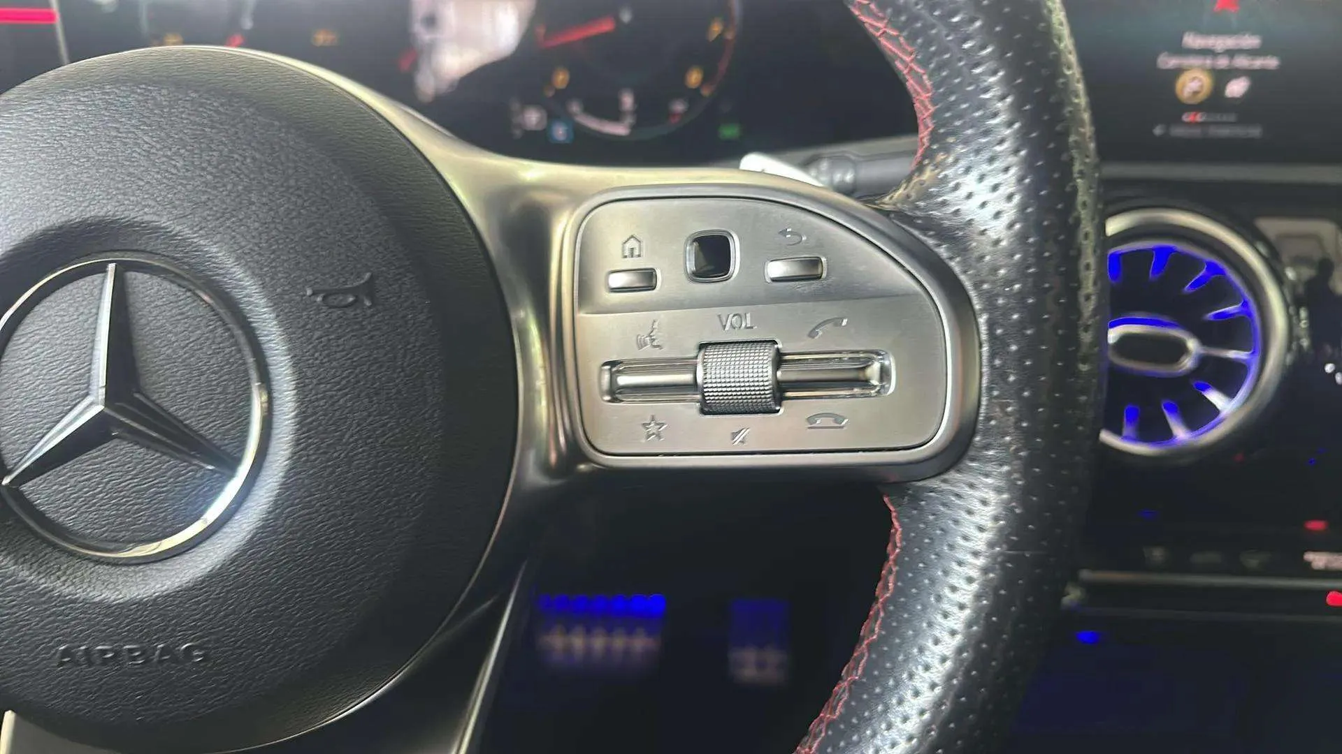 Mercedes-Benz Clase A A 250 4MATIC - foto 12