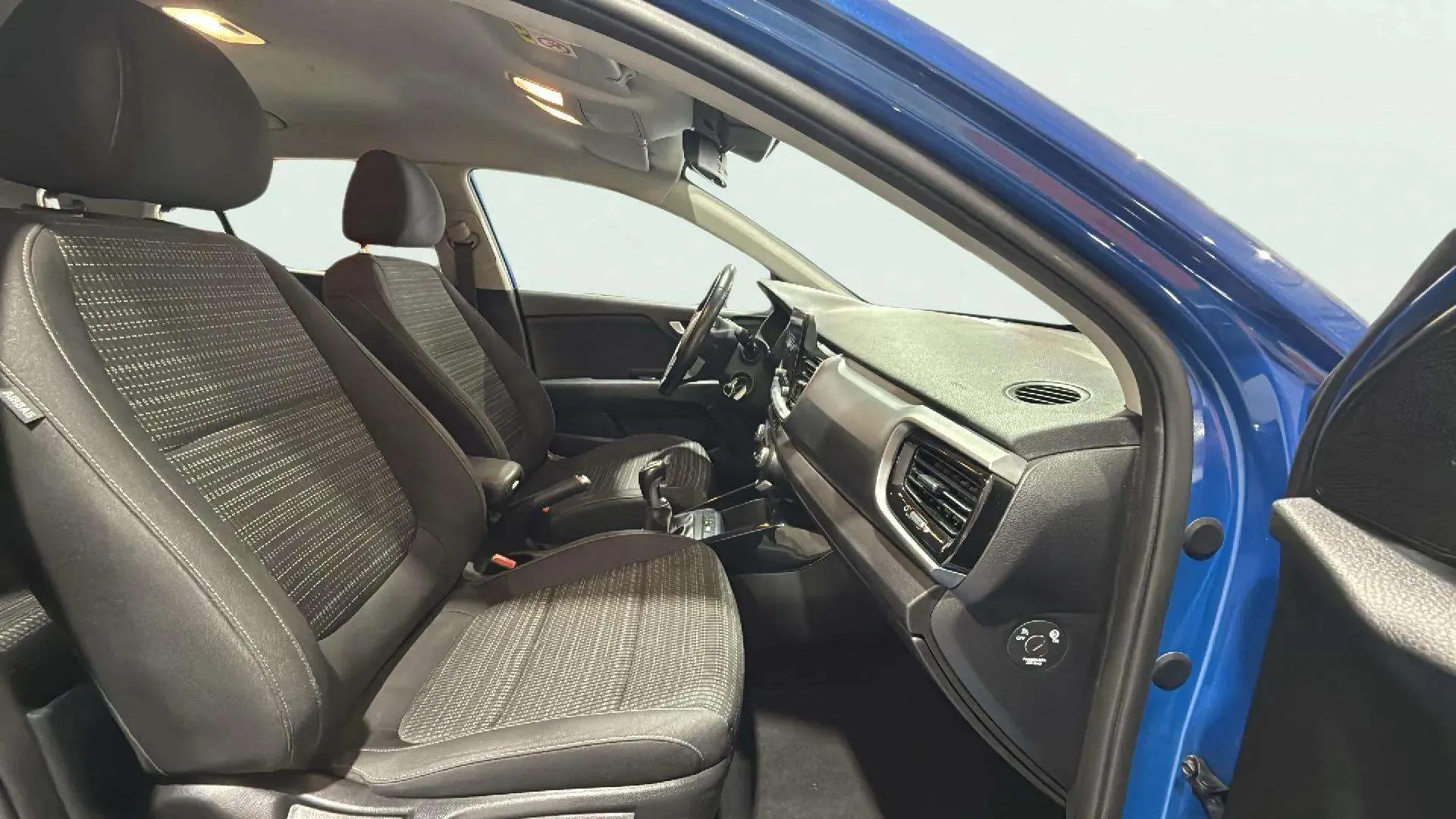 Kia Stonic 1.0 T-GDi MHEV Business - foto 15