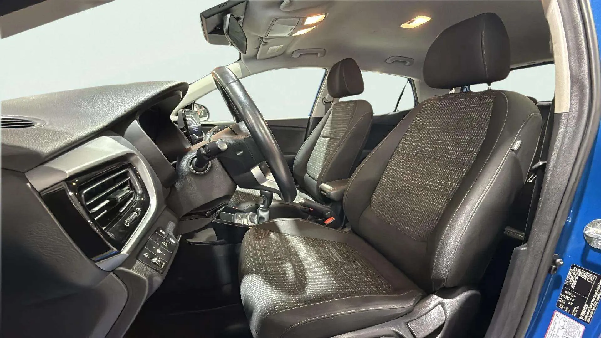 Kia Stonic 1.0 T-GDi MHEV Business - foto 14