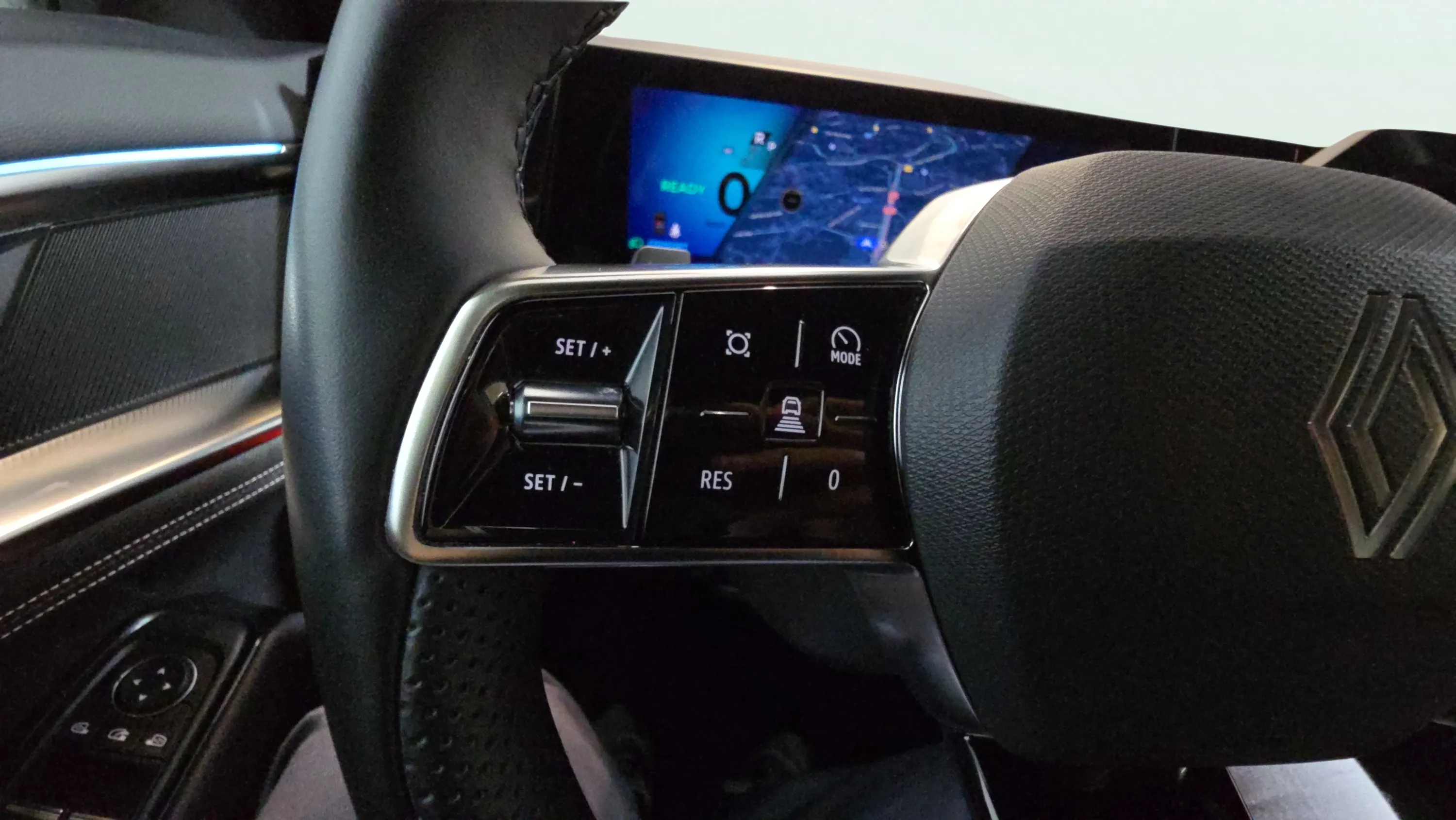 Renault Rafale Techno E-Tech full hybrid - foto 12