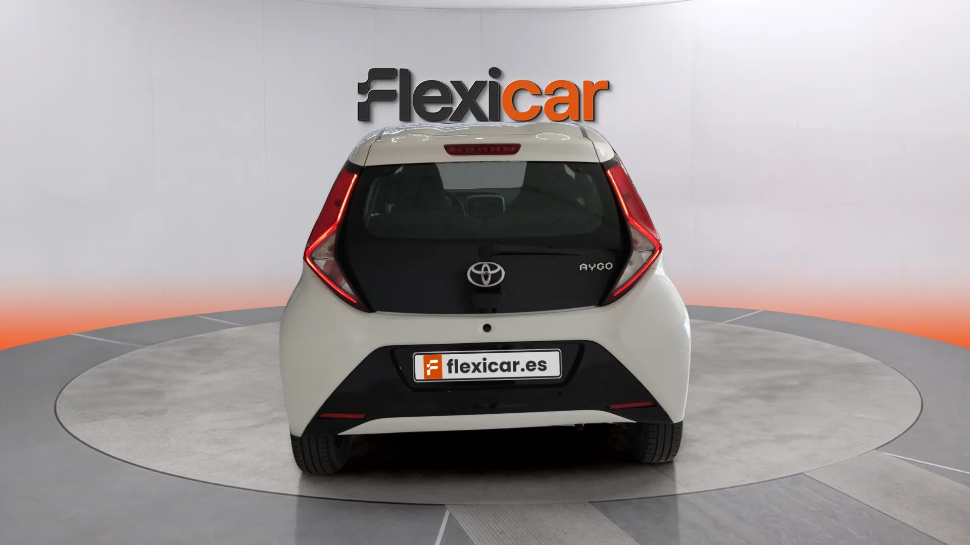Toyota Aygo 1.0 70 x-play - foto 4