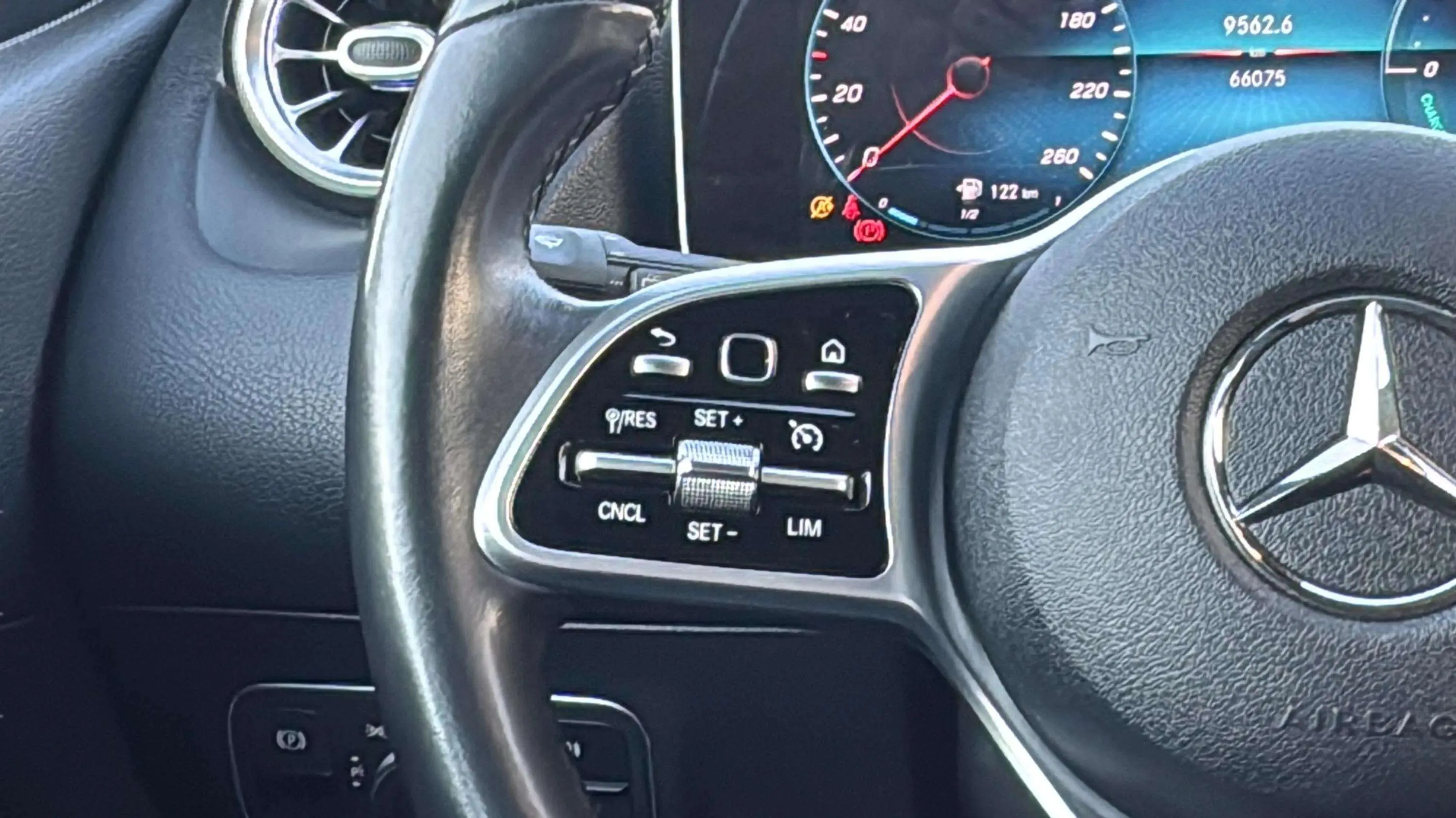 Mercedes-Benz Clase B B 220 d - foto 17