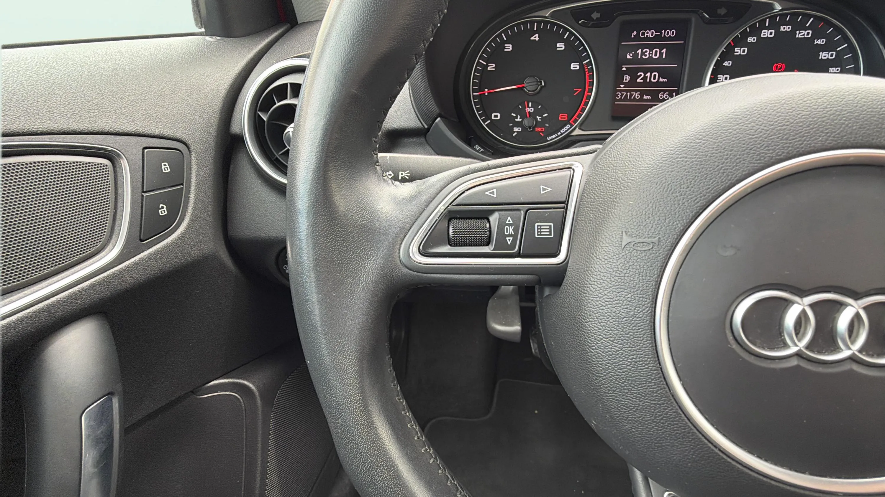 Audi A1 Sportback 1.0 TFSI Attracted - foto 12