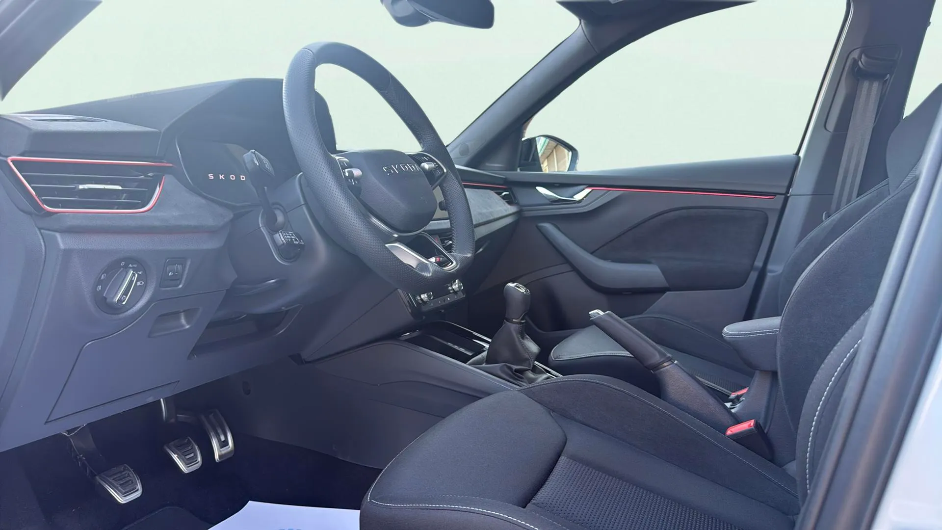 Škoda Kamiq 1.0 TSI GO - foto 9